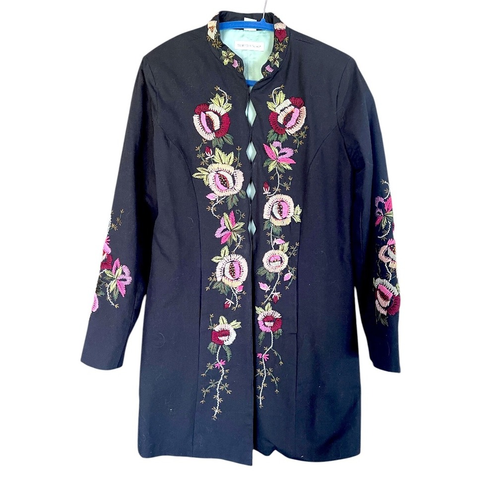 Vintage Floral Embroidered Scalloped Trim Long Black Cotton Jacket 6